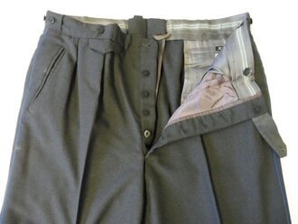 Bundeswehr, Tuchhose mit Waffenfarbiger Biese ( so von...