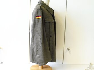 Bundeswehr Jacke zum Kampfanzug datiert 1960. Neuwertiges Stück, Schulterbreite 53 cm, Armlänge 58 cm