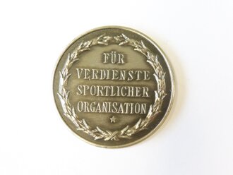 Allgemeiner Deutscher Automobilclub ( ADAC )  Verdienstmedaille für sportliche Organisation in Silber. Sehr guter Zustand, im Etui