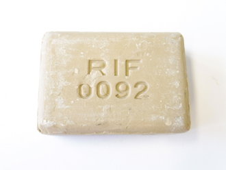 Stück Einheitsseife, "RIF = Reichsstelle...
