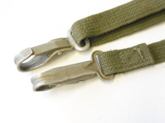 Bundeswehr, Trageriemen zur Gasmaskentasche M62
