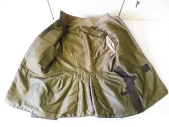 Feldgraue Husaren Attila eines Militärmusikers des 3. sächsischen Husaren Regiments Nr. 20 . Eigentumstück in leicht getragenem Zustand, alle Effekten original vernäht.