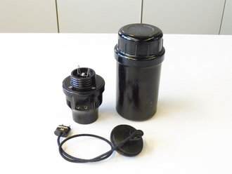 Gasmaskenmikrofon für S.- und Volksgasmaske im Preßstoffbehälter. Funktion nicht geprüft