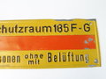 Blechschild " Luftschutzraum 185 F-G" Originallack, 42 x 15cm