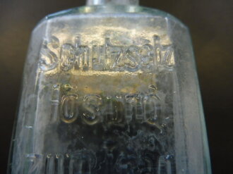 1.Weltkrieg, Flasche "Schutzsalzlösung zum Tränken des Atemschützers"  Unten links eine minimale Abplatzung, sonst guter Zustand