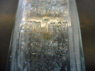 1.Weltkrieg, Flasche "Schutzsalzlösung zum Tränken des Atemschützers"  Unten links eine minimale Abplatzung, sonst guter Zustand