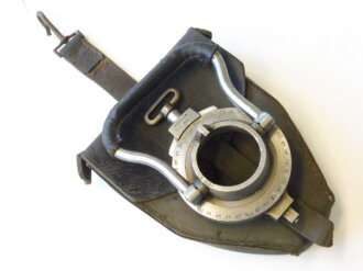 Stellschlüssel für Zeitzünder S/30 (Standartzünder der Flak bei den Kalibern 8,8 cm, 10,5 cm und 12,8 cm) in Tasche. Der seltene Schlüssel in gutem Zustand