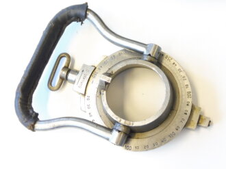 Stellschlüssel für Zeitzünder S/30 (Standartzünder der Flak bei den Kalibern 8,8 cm, 10,5 cm und 12,8 cm) in Tasche. Der seltene Schlüssel in gutem Zustand