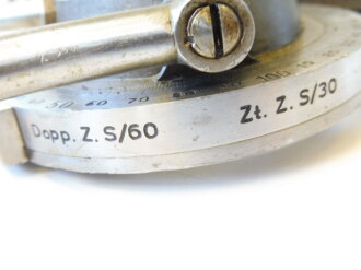 Stellschlüssel für Zeitzünder S/30 (Standartzünder der Flak bei den Kalibern 8,8 cm, 10,5 cm und 12,8 cm) in Tasche. Der seltene Schlüssel in gutem Zustand