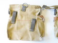 REPRODUKTION, Paar Sturmgewehr MP43 / MP44 Taschen, eine Lederlasche sitzt leider zu tief, siehe Foto