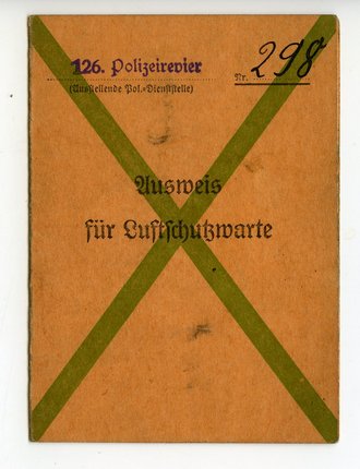Ausweis für Luftschutzwarte eines Angehörigen aus Berlin, ausgestellt 1941