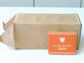 Schachtel Zigaretten " Milde Sorte" ungeöffnet , Steuerbanderole mit Hakenkreuz, aus der originalen Umverpackung