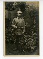 1. Weltkrieg, Angehöriger der MG Truppe mit Trageriemen, 9 x 13,5cm