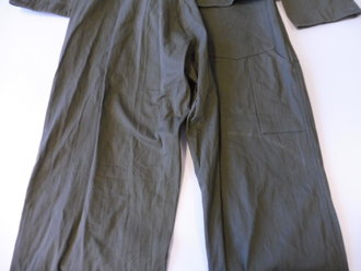 U.S. Army 1943 dated, Armoured troops, Suit, HBT OD No7, One-Piece special. Size 40L, vgc,  Schulterbreite 49 cm, Armlänge 65 cm