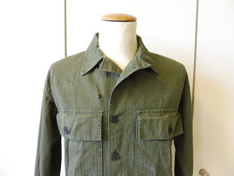 U.S. Army WWII, Jacket HBT size 32R, Schulterbreite 48 cm, Armlänge 56 cm