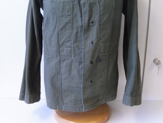 U.S. Army WWII, Jacket HBT size 32R, Schulterbreite 48 cm, Armlänge 56 cm