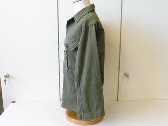 U.S. Army WWII, Jacket HBT size 32R, Schulterbreite 48 cm, Armlänge 56 cm