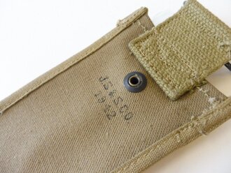 U.S. Army 1942 dated wire cutter pouch, unissued