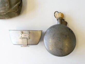 U.S. Vietnam war, Arctic/ Insulated Canteen. Steel Canteen dated 1961, cover without visible date but early belt hook