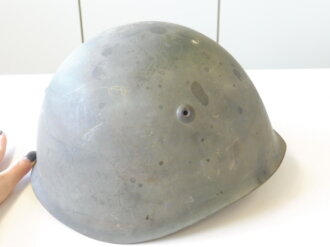 Italien 2. Weltkrieg, Stahlhelm M33 in gutem Zustand mit zwei Luftschutzstempeln