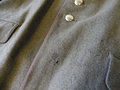 1. Weltkrieg, feldgrauer Waffenrock für Mannschaften eines Pioniers. Kammerstück datiert 1915, Schulterbreite 42 cm, Armlänge 65 cm