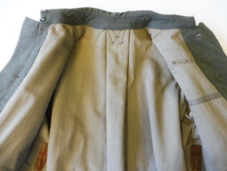 1. Weltkrieg, feldgrauer Mantel für Mannschaften. Kammerstück der Train Abt. 13 . Sehr guter Zustand, mit den dazu gehörigen Schulterstücken