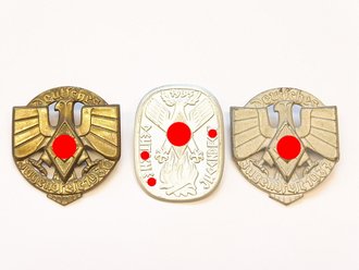 3 Stück Blechabzeichen Deutsches Jugendfest 1935, 36, 37