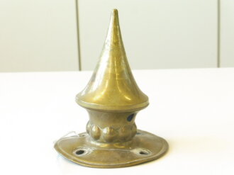 Spitze für eine Pickelhaube, Messing, abschraubbar.