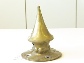 Spitze für eine Pickelhaube, Messing, abschraubbar.