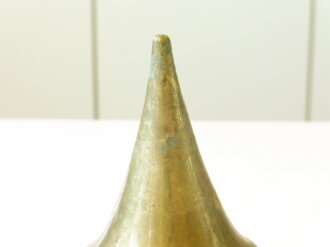 Spitze für eine Pickelhaube, Messing, abschraubbar.