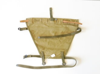 U.S. 1944 dated Carrier, Pack M-1928, Unused, vgc. The Carrier Pack was strapped to the bottom of the M28 Haversack