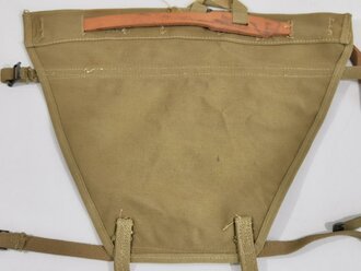U.S. 1942 dated Carrier, Pack M-1928, Unused, vgc. The Carrier Pack was strapped to the bottom of the M28 Haversack