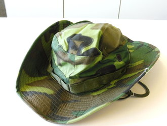 U.S. 1969 dated ERDL Boonie Hat, size 6 7/8 in unused condition