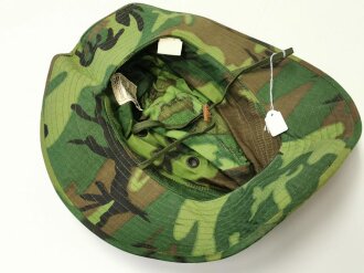 U.S. 1969 dated ERDL Boonie Hat, size 6 7/8 in unused condition