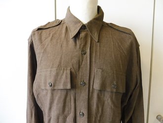 U.S. WWII Shirt, Officers, used, Schulterbreite 51 cm, Armlänge 60 cm, Brustbreite 57 cm