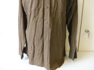 U.S. WWII Shirt, Officers, used, Schulterbreite 51 cm, Armlänge 60 cm, Brustbreite 57 cm