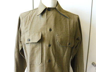 U.S. WWII Shirt, Flannel, OD, Coat style, special - with gas flap, Schulterbreite 43 cm, Armlänge 62 cm