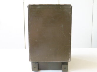 U.S. 1944 dated Signal Corps Chest CH-264 with contents