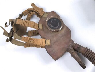Belgien Armeegasmaske SACIC 1934 mit Filter in Bereitschaftstasche. Alles in gutem Zustand