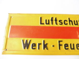 Blechschild " Luftschutz Werk - Feuerwehr"...