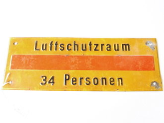 Blechschild " Luftschutzraum 34 Personen" Originallack, 30 x 10,5cm