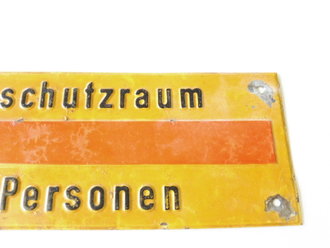 Blechschild " Luftschutzraum 34 Personen" Originallack, 30 x 10,5cm