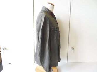 Werkluftschutz Sachsen, Jacke mit dazugehöriger Hose in sehr gutem Zustand mit original vernähten Effekten, Schulterbreite 40 cm, Armlänge 58 cm, Bundweite 92 cm