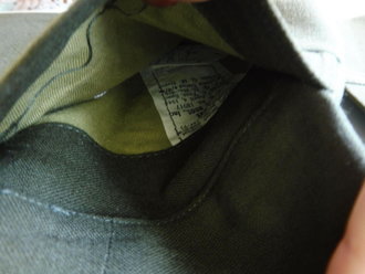 U.S. WWII, Nurses Jacket Service , Dark O.D. dated 4.April 1945. Good condition, Schulterbreite 40 cm, Armlänge 56 cm