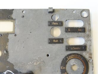 Frontplatte zum UKW Empfänger h ( Sturmgeschütz ) datiert 1943. Leichtmetall, Originallack