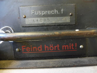 Funksprechgerät f ( Fusprech f. ) datiert 1944. Bordfunkgerät in Panzerspähwagen. Originallack, Funktion nicht geprüft