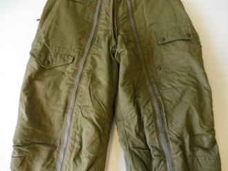 U.S. Army Air Forces WWII, Trousers Flying Type A-II, good condition, all zippers work fine, Bundweite 74