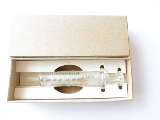 U.S. Army WWII, Glass, syringe. Unused in original...