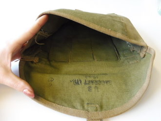 U.S. Army 1944 dated Meat can pouch for Haversack  M-28. British made
