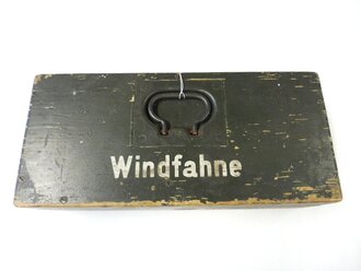 Windfahne Wehrmacht im Transportkasten, Fuess Berlin